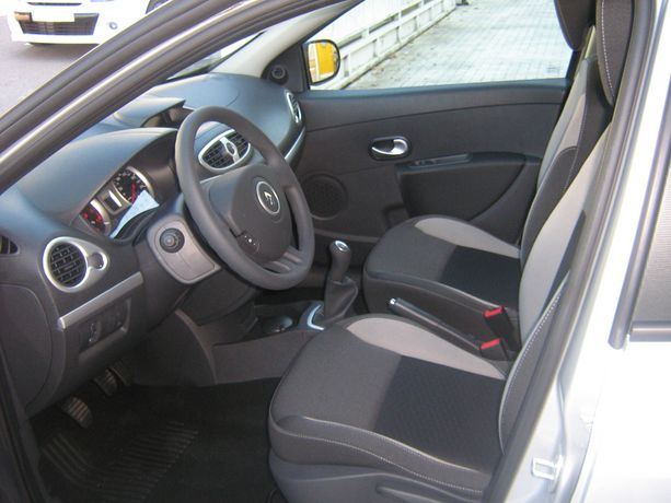 Renault Clio 5 Puertas Km 0 002 - Talleres Ruso