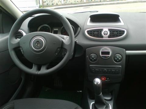 Renault Clio Km 0 Diesel 2012 005 Small e1341395767851 - Talleres Ruso