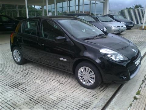 Renault Clio Km 0 Diesel 2012 007 Small e1341396001304 - Talleres Ruso