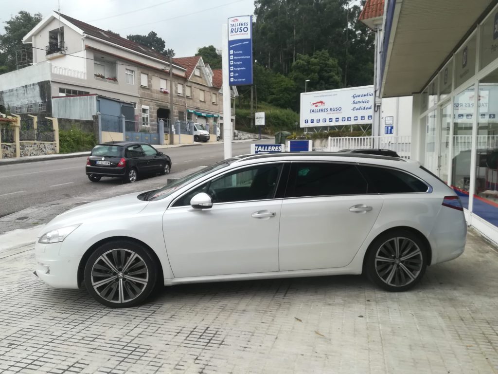 Peugeot 5008 SW 1 - Talleres Ruso