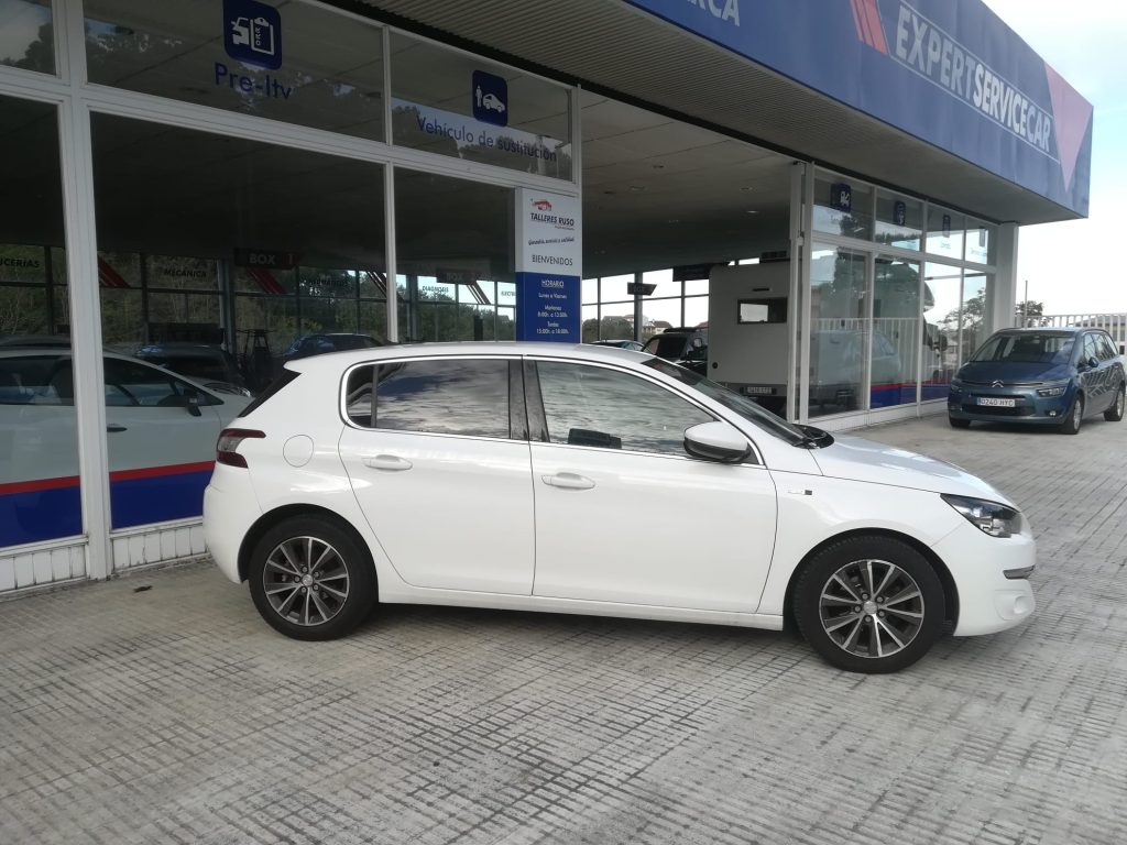 Peugeot 308 2 - Talleres Ruso