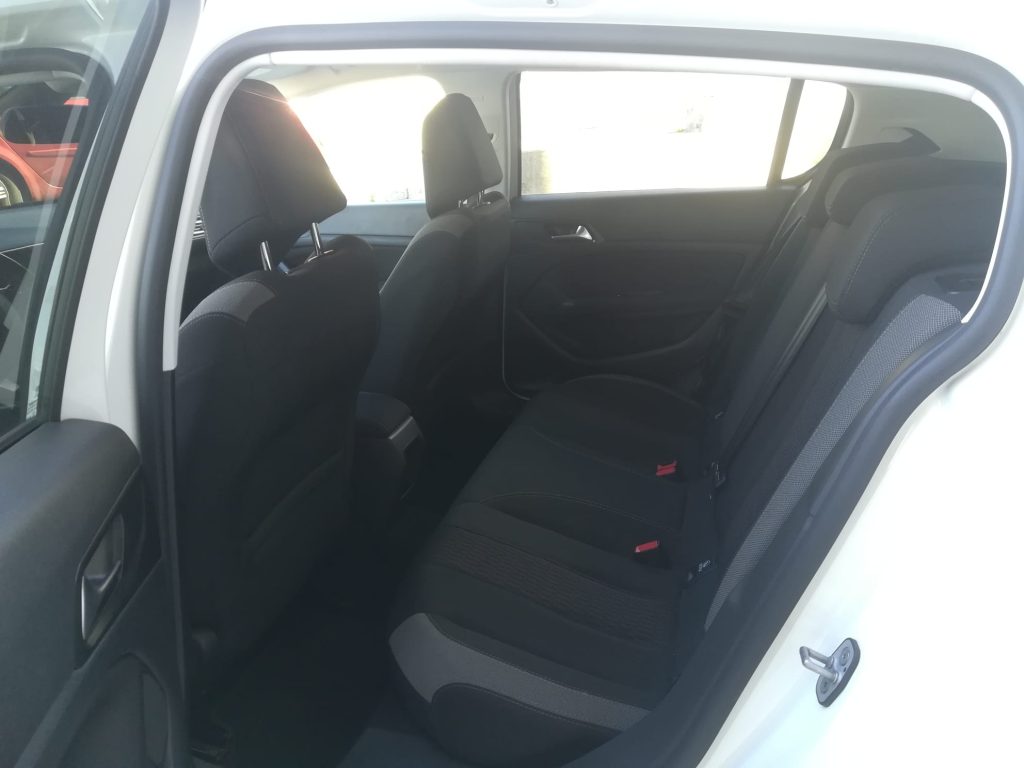 Peugeot 308 6 - Talleres Ruso