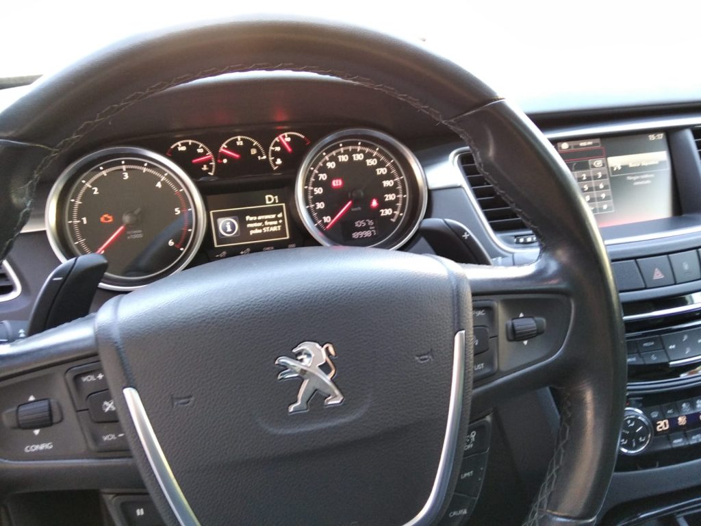 Peugeot 508 SW 2016 4 - Talleres Ruso