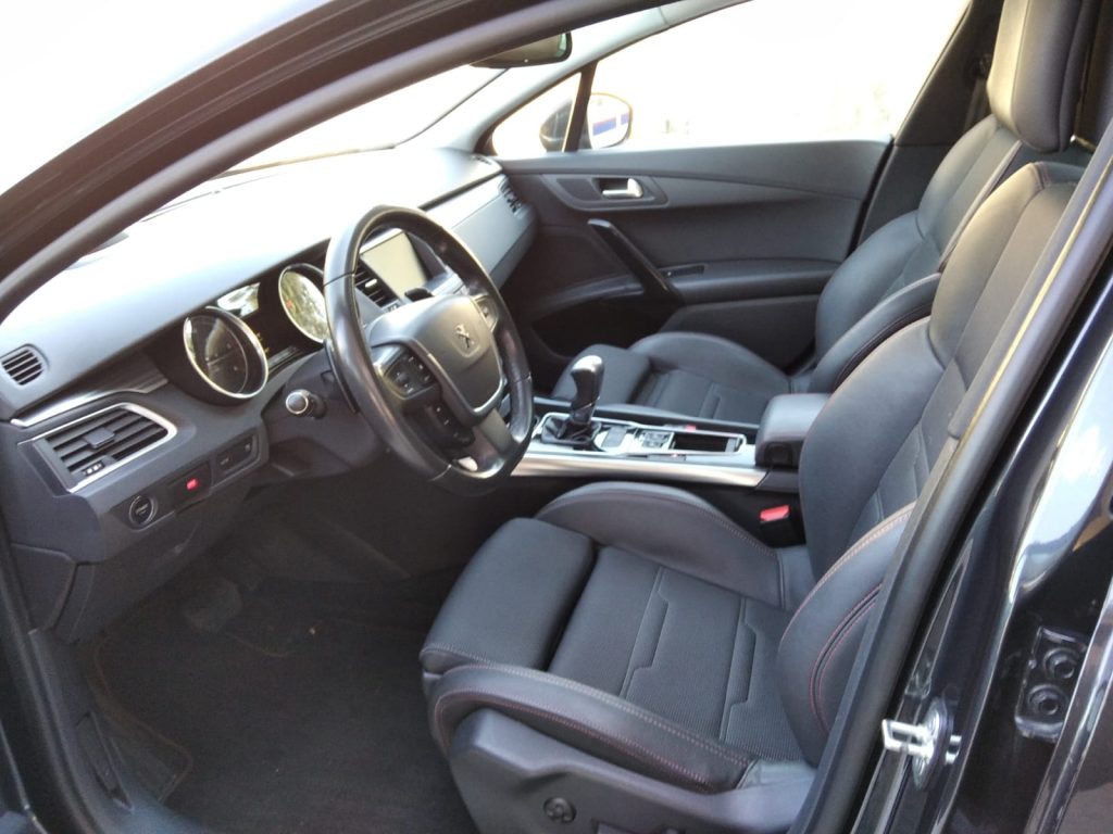 Peugeot 508 SW 2016 5 - Talleres Ruso
