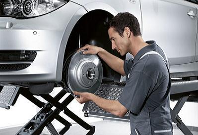 cambiar frenos coche - Talleres Ruso